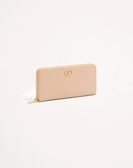 VLogo Signature Zip Wallet In Grainy Calfskin