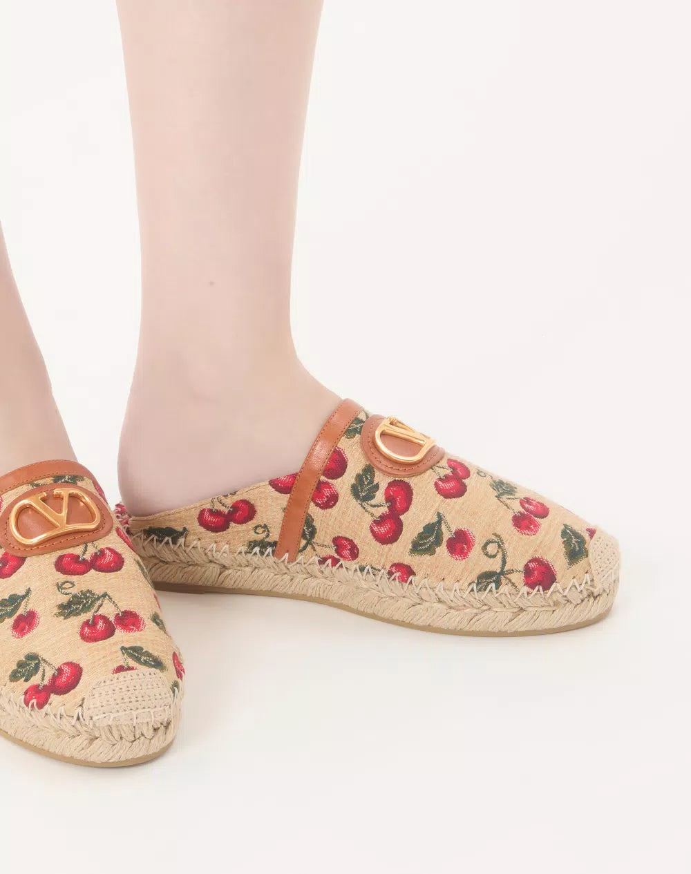 VLogo Signature Mule With Cherryfic Motif 25Mm